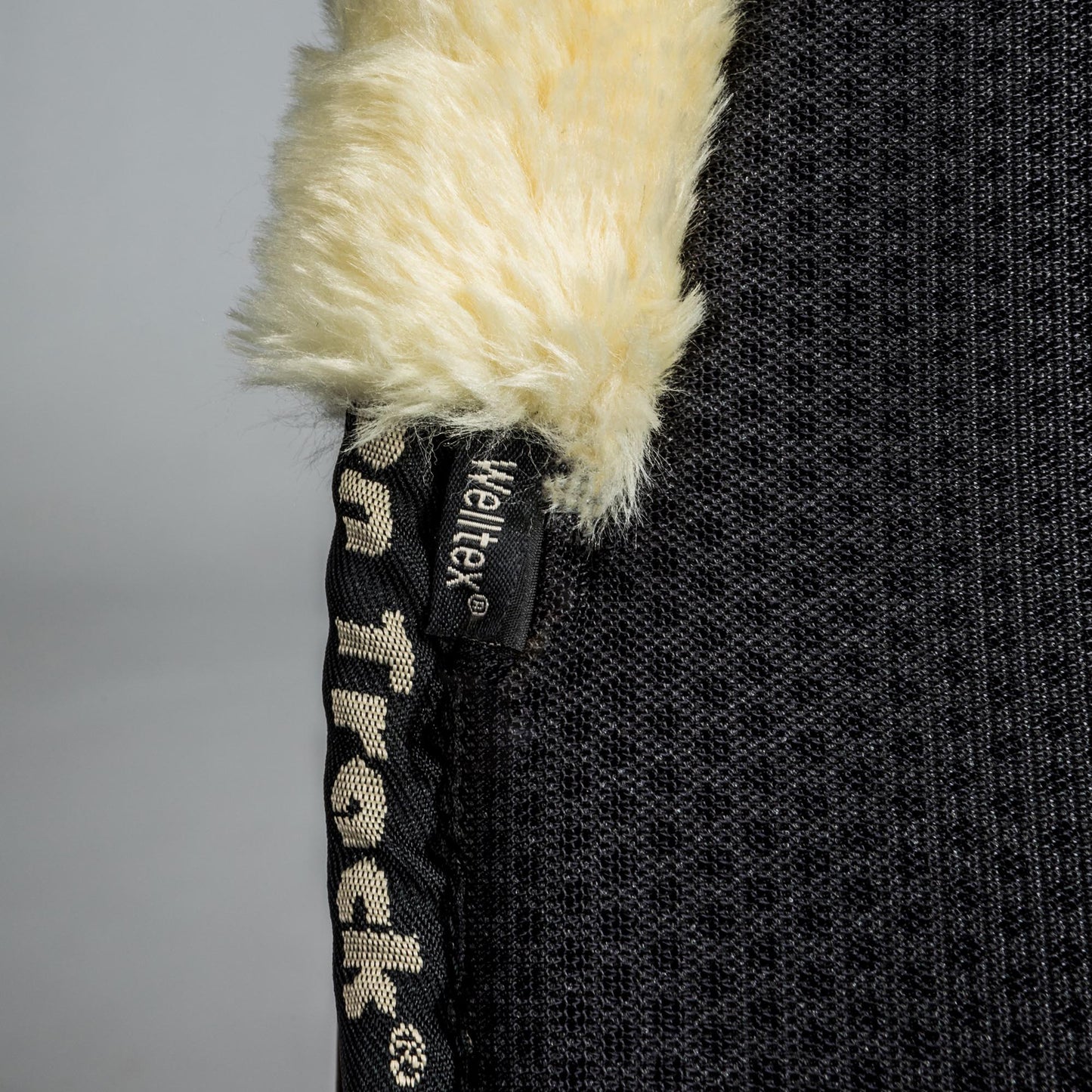 Impact Half Pad Faux Fur