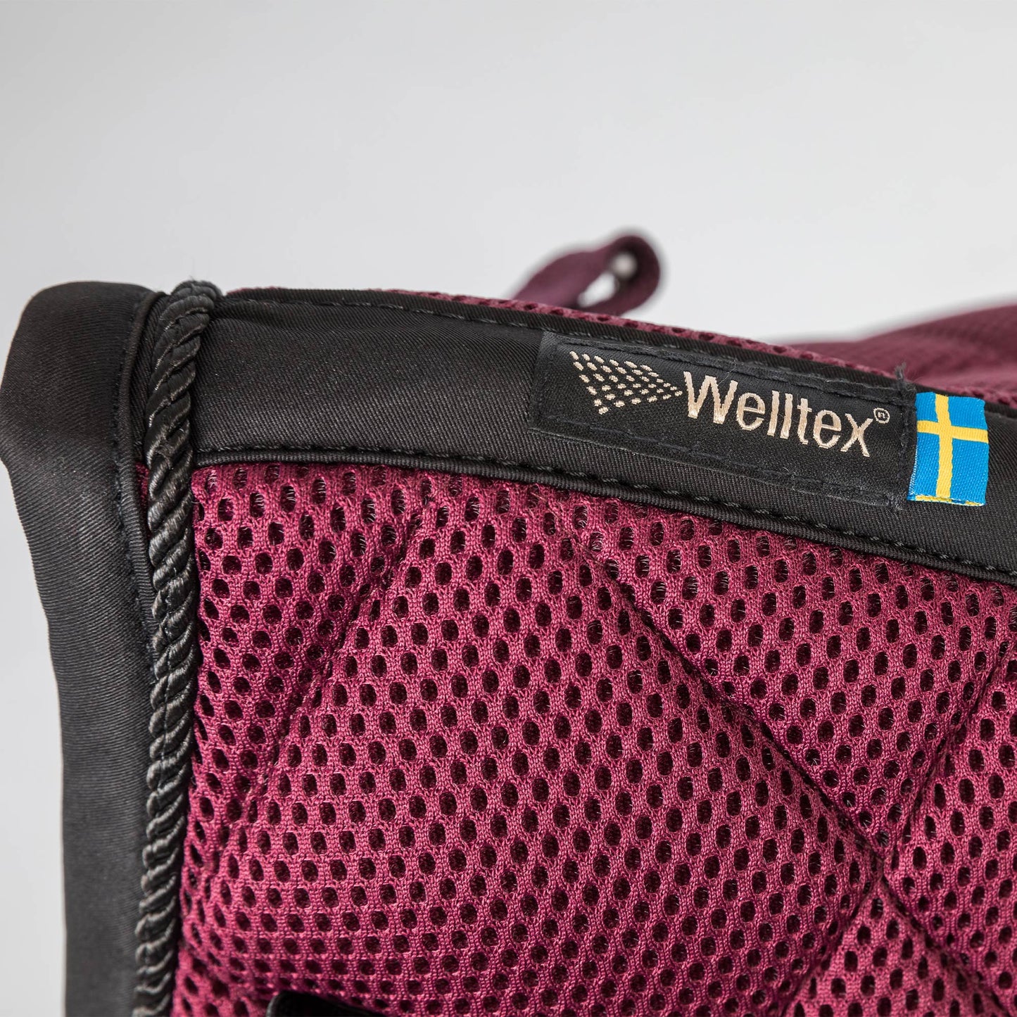 Airflow Saddle Pad Jumping