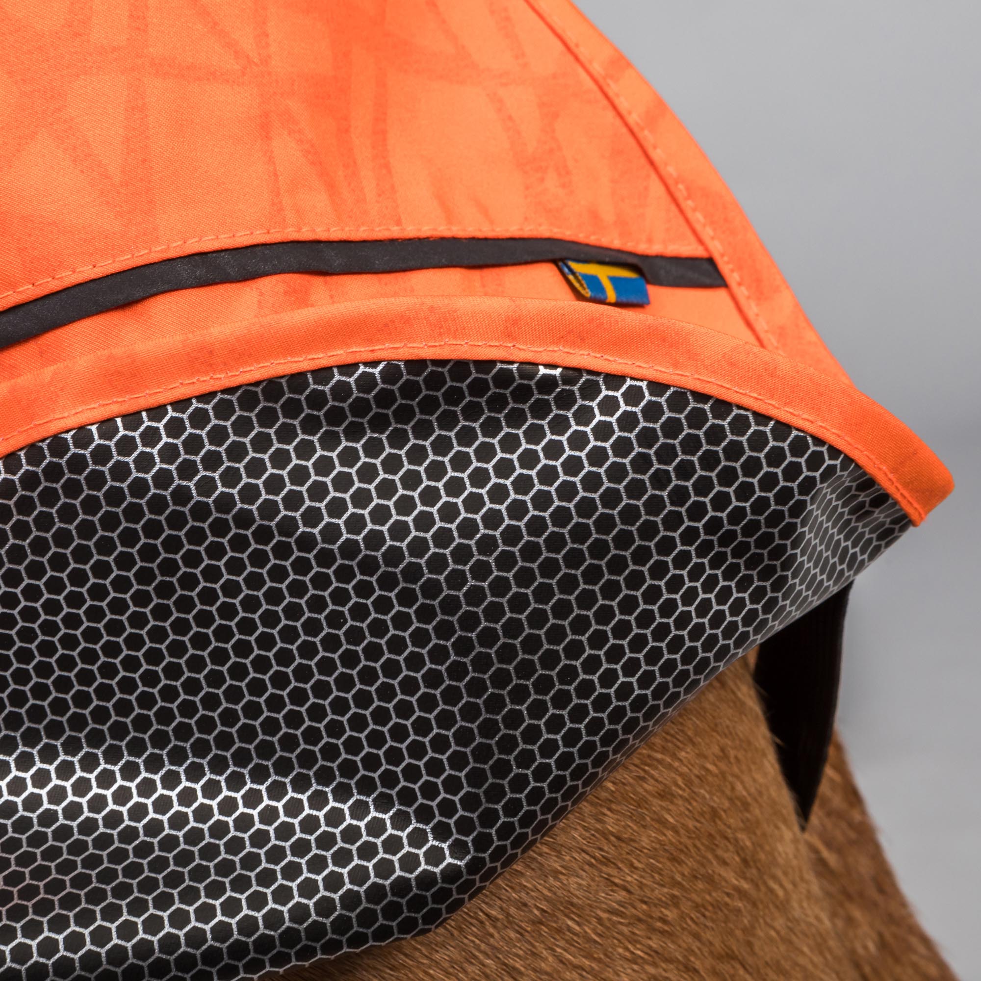 BAY Rain dog coat - High set tail