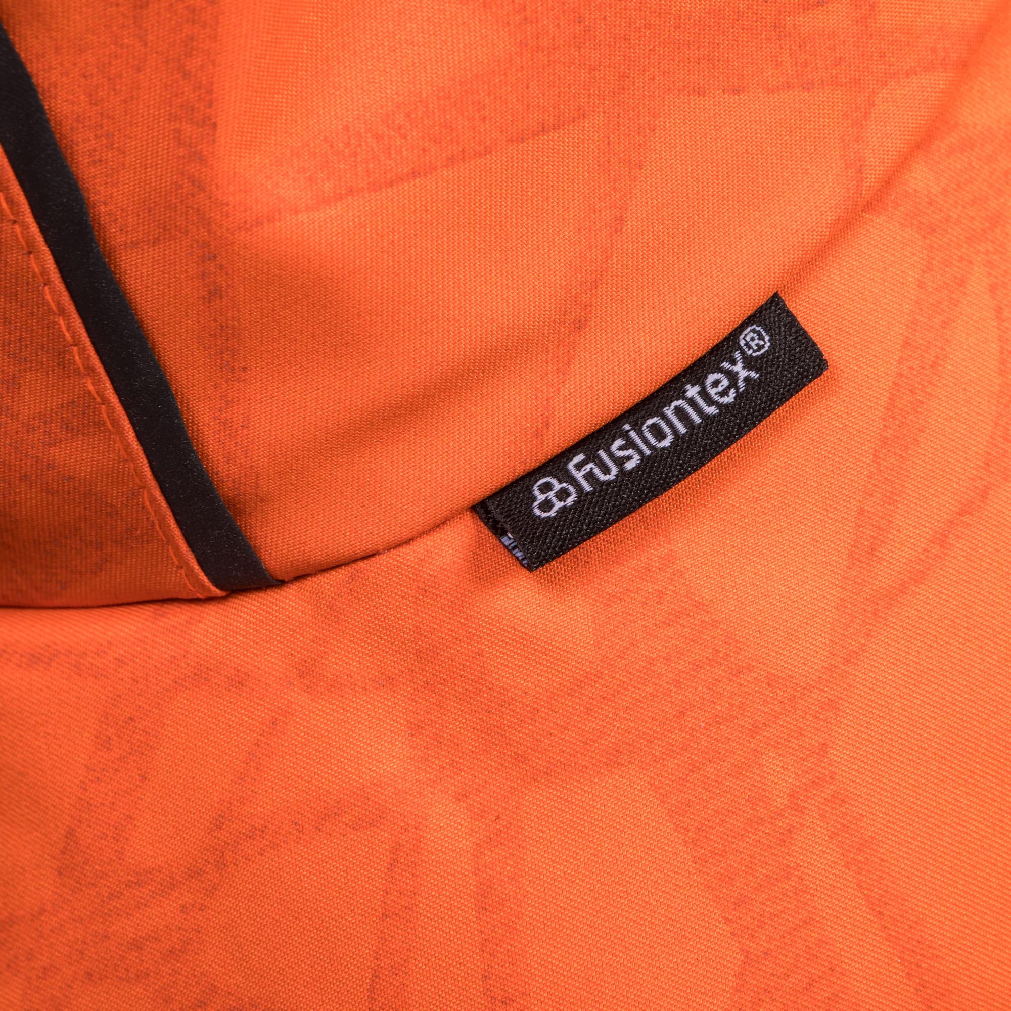 BAY Rain Dog Coat - Low set tail