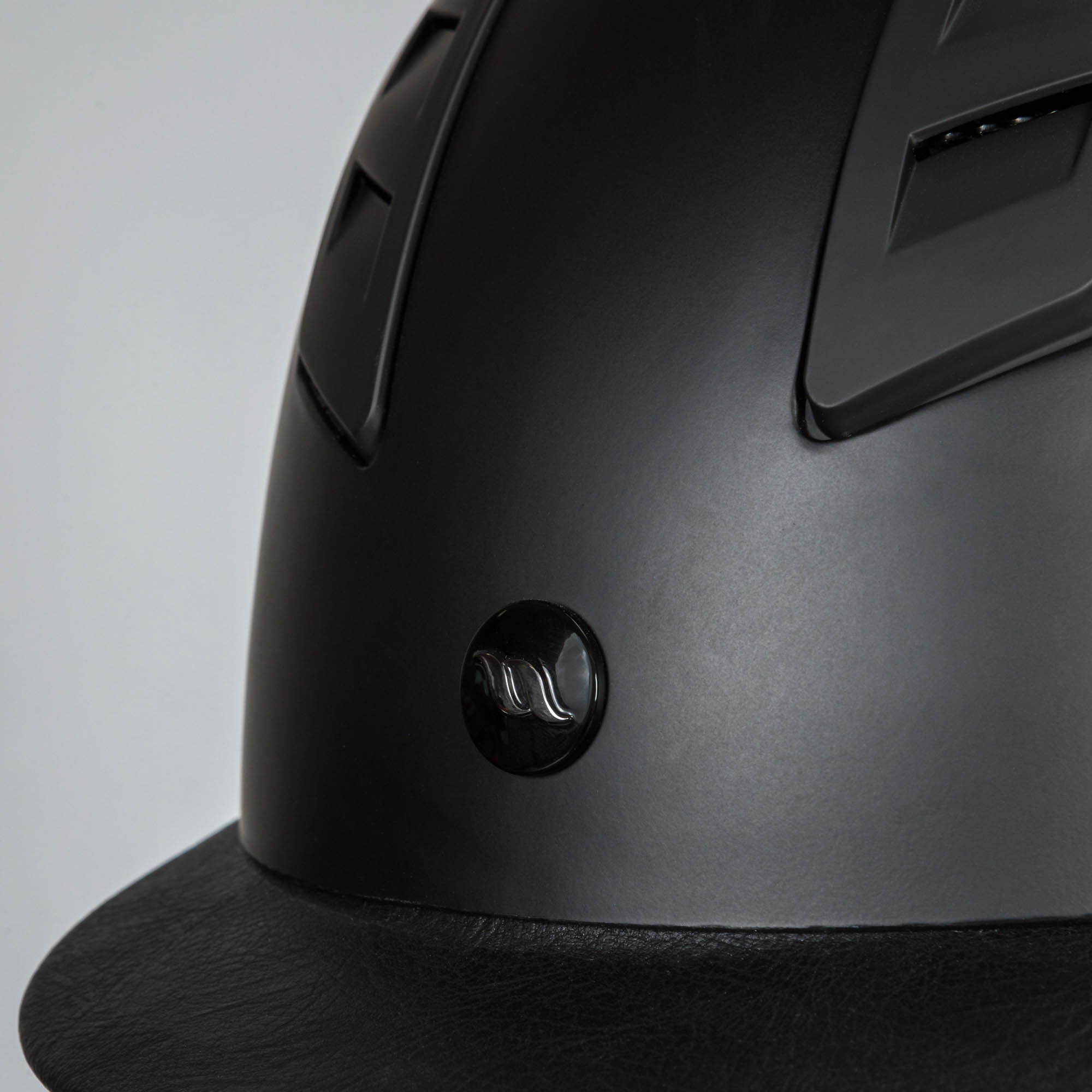 Neoz Smooth Top Riding Helmet