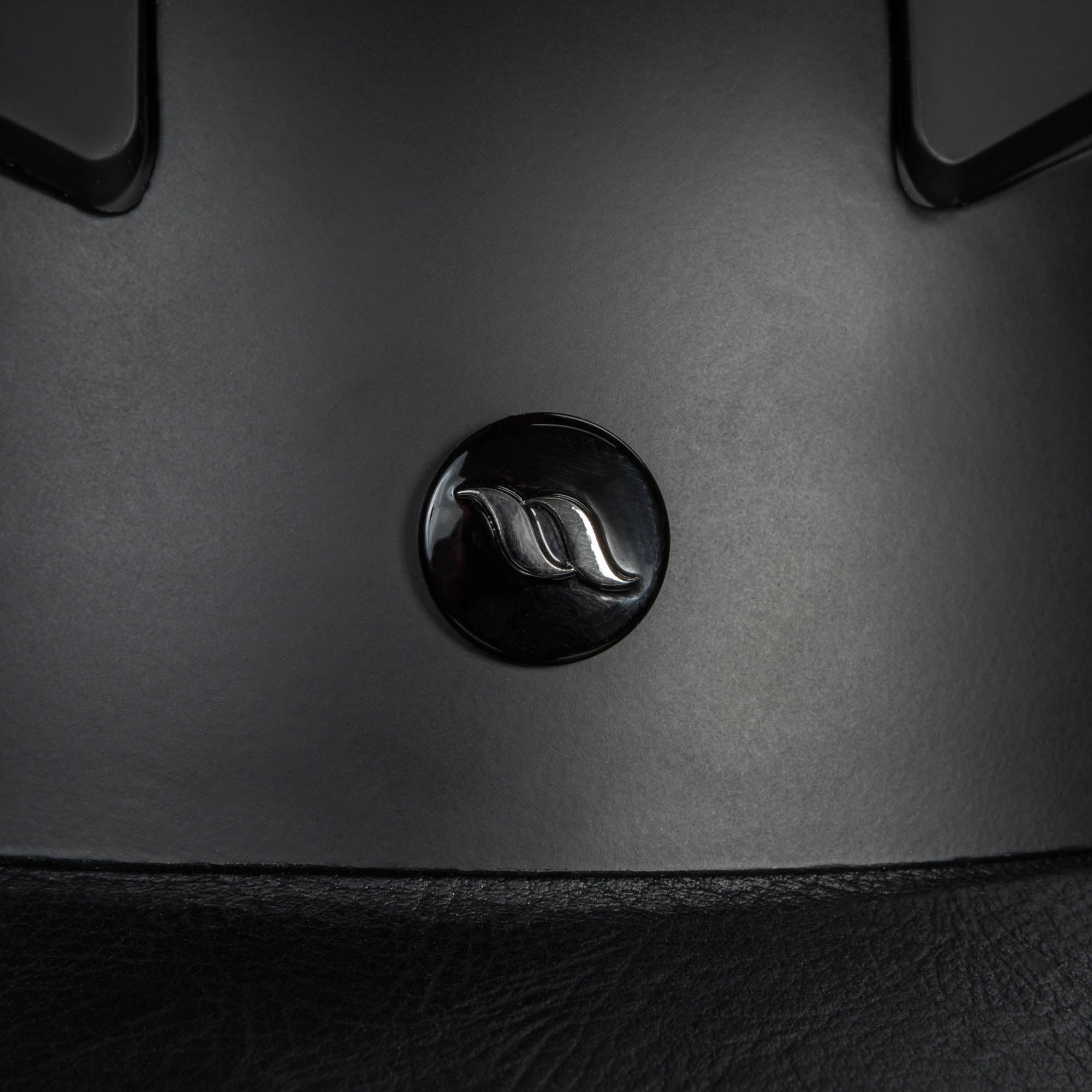 Neoz Smooth Top Riding Helmet
