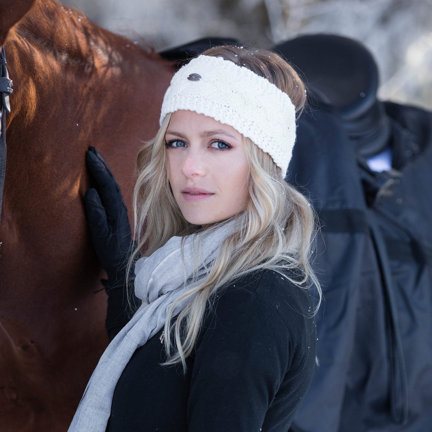 Pannband Felicia - Back on Track Sverige (5300117667995)