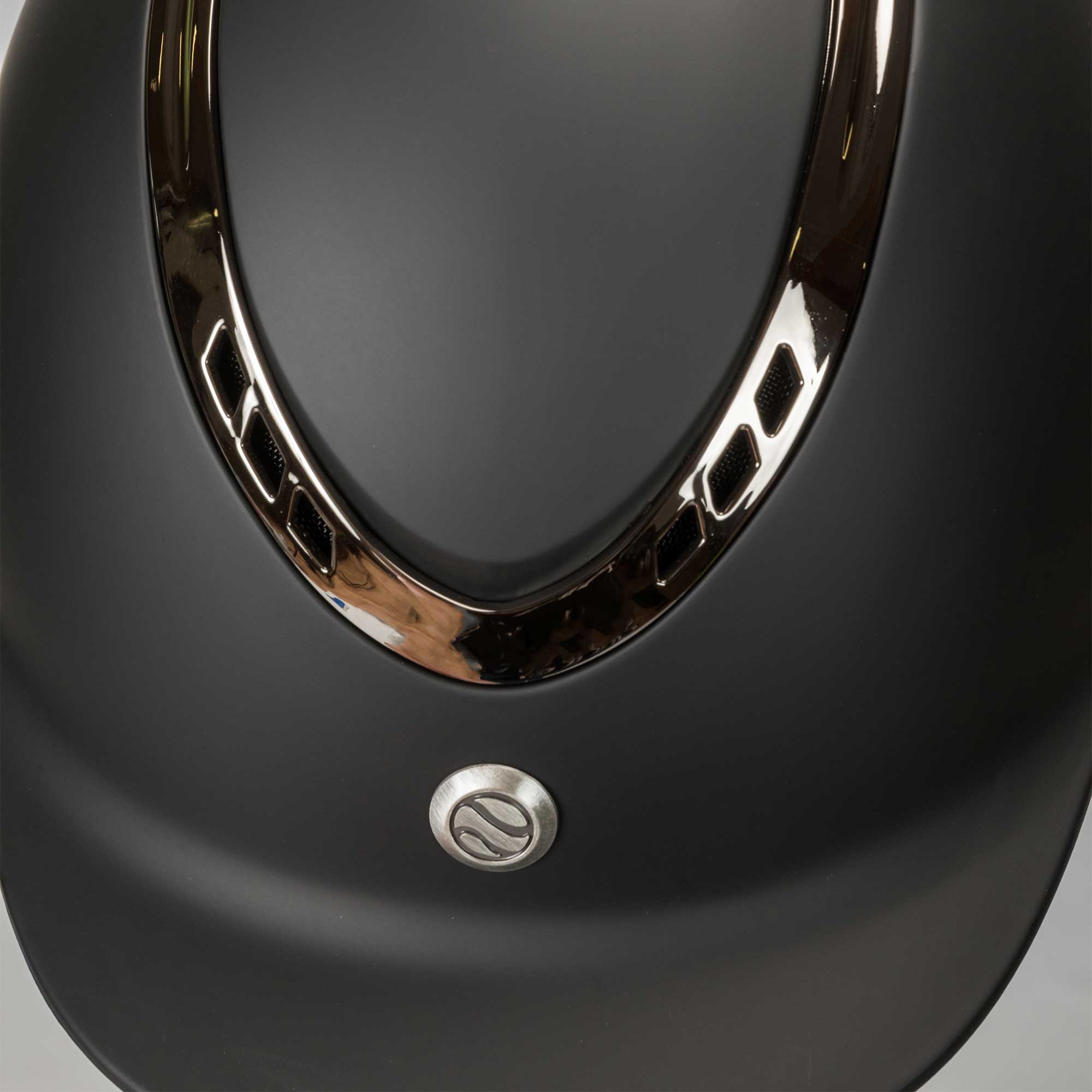 EQ3 "Pardus" smooth top with adjustable wheel - Black